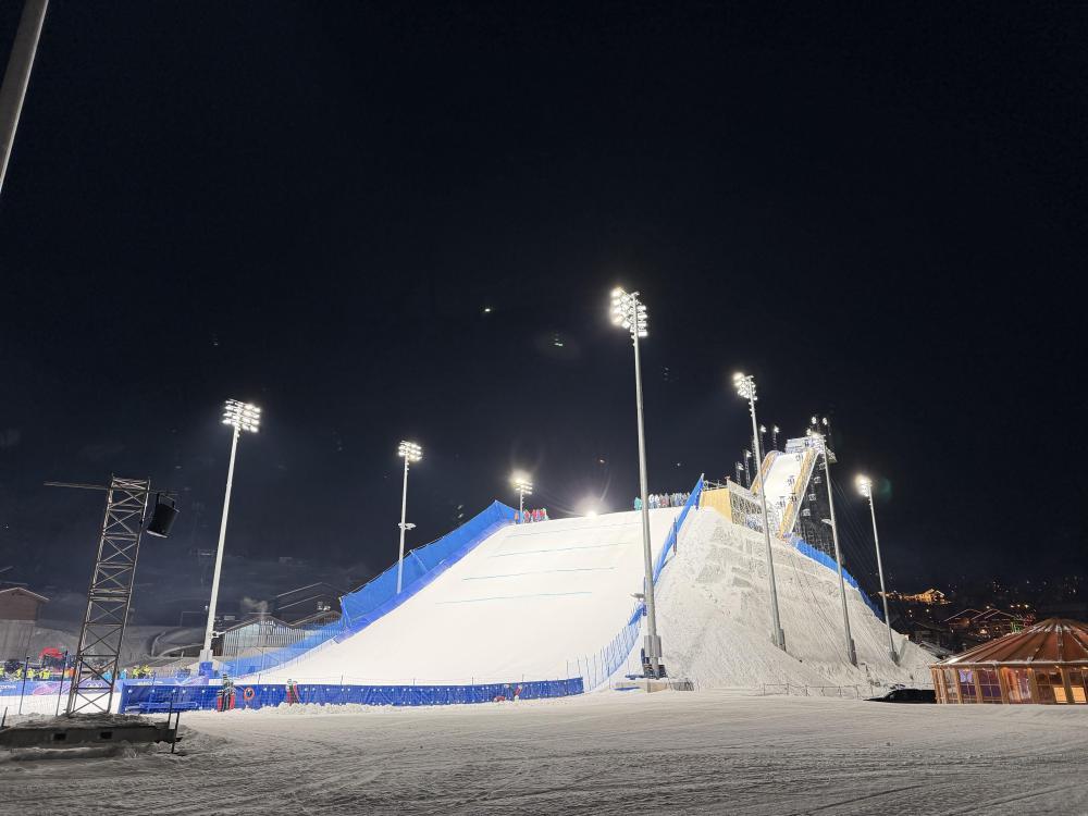 米兰冬奥会筹备现‘意式效率’,赛场如期开放运动员训练