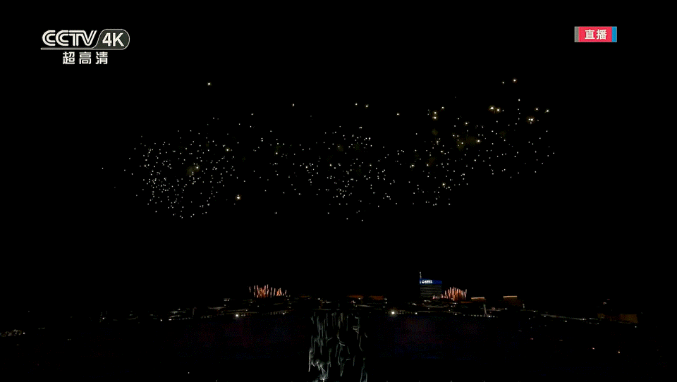 2022北京冬奥会开幕式亮点多,网友被中国式浪漫感动