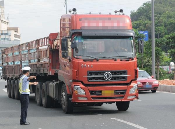 深圳:车辆超45日未处理交通违法,将面临停驶、罚款等处罚