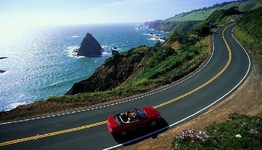 高速驾驶有啥技巧？保持匀速、固定车道很重要