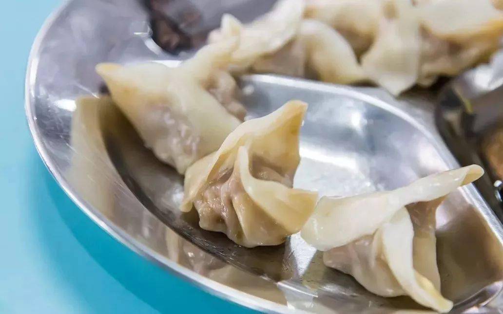 这些大学食堂超火!黄金玉米烙、麻辣烫、红烧肉等美食别错过