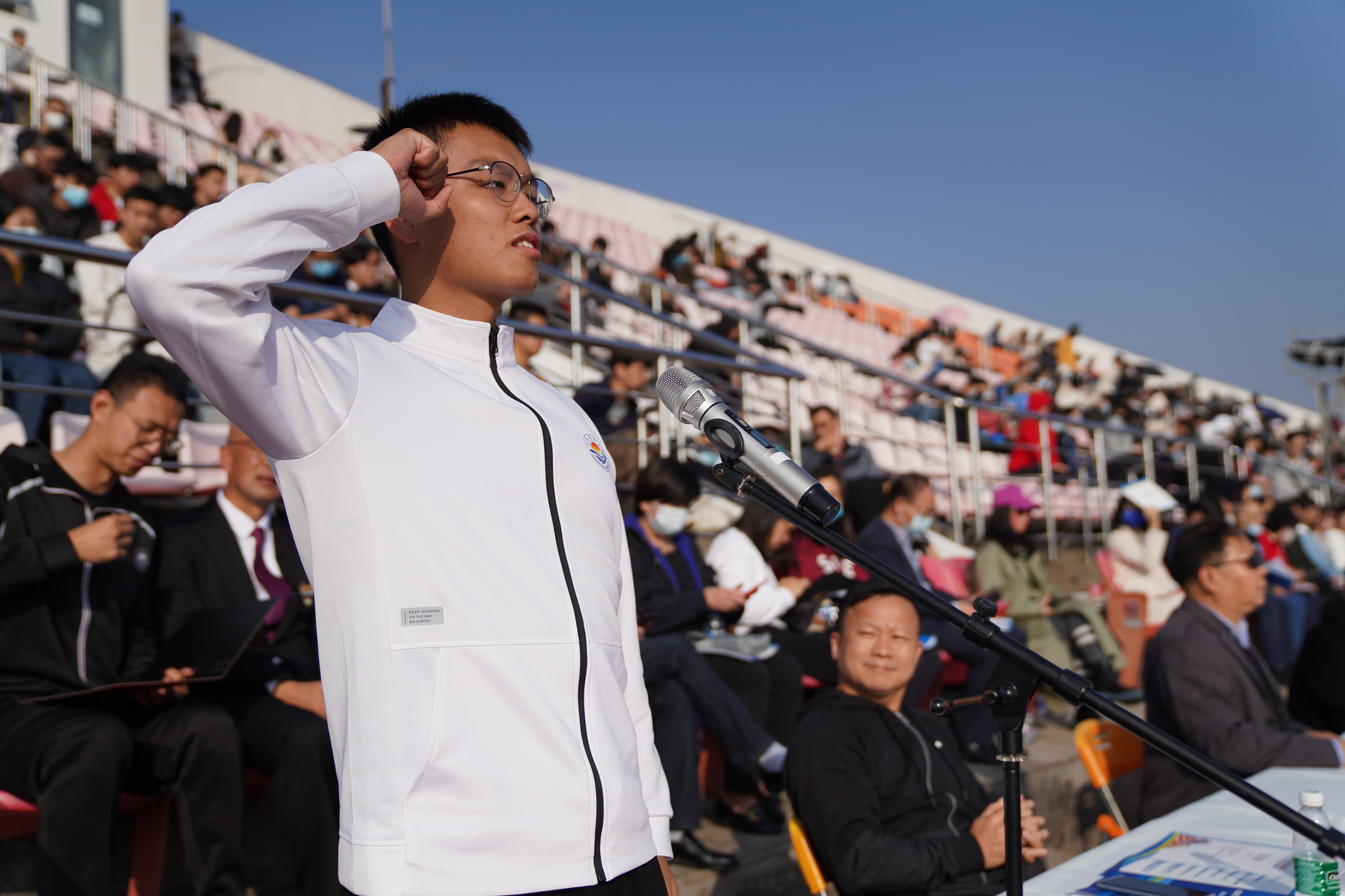 2022年上海海洋大学运动会隆重开幕,领导师生齐聚