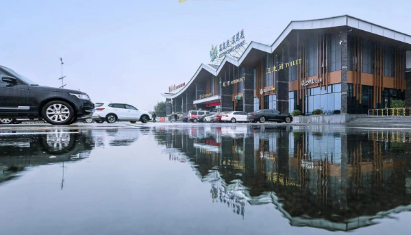 桐乡人承包半壁高速服务区,借鉴模式或能打造特色商业街